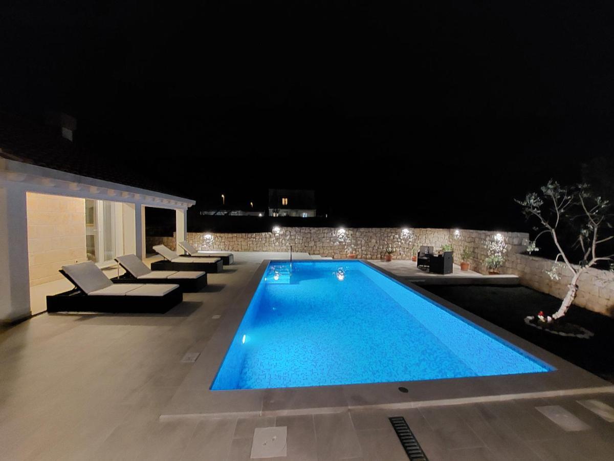 Apartment Holiday Home Doma, Cilipi Near Dubrovnik Экстерьер фото