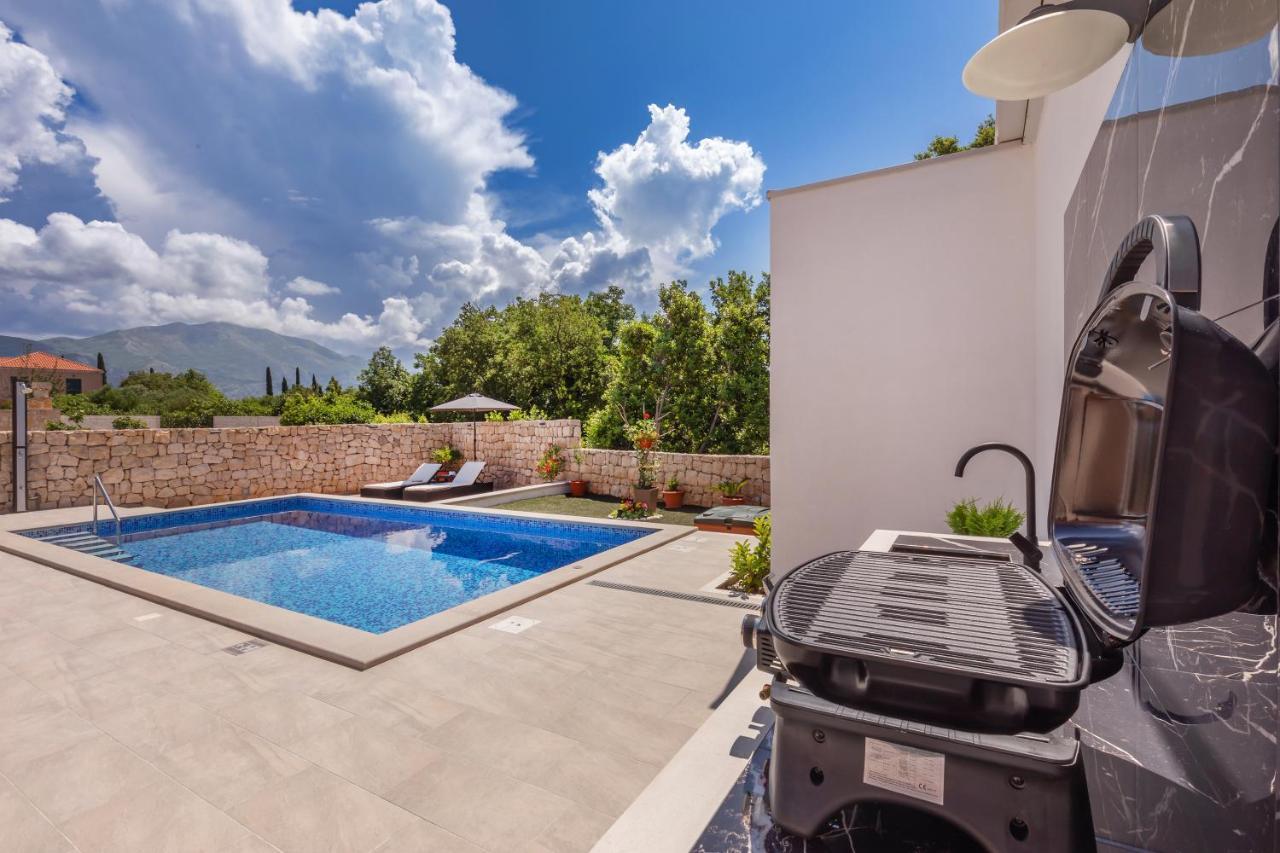 Apartment Holiday Home Doma, Cilipi Near Dubrovnik Экстерьер фото