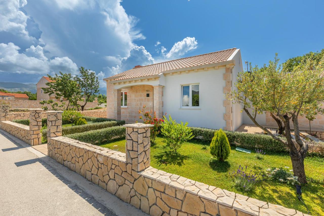 Apartment Holiday Home Doma, Cilipi Near Dubrovnik Экстерьер фото
