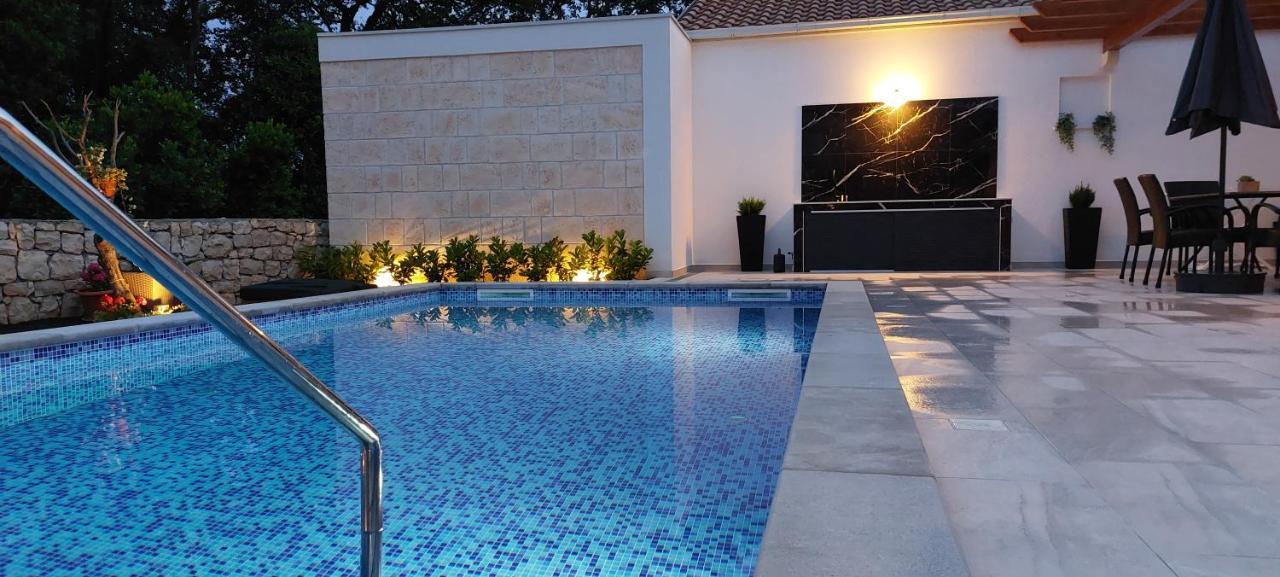 Apartment Holiday Home Doma, Cilipi Near Dubrovnik Экстерьер фото